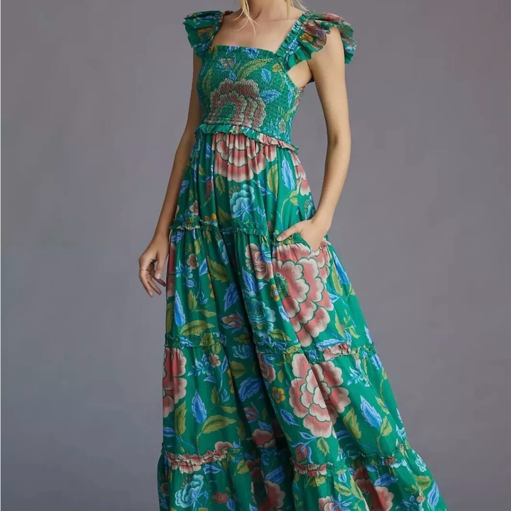 Love the Label Floral Square neck Midi Dress Size M - Brand New